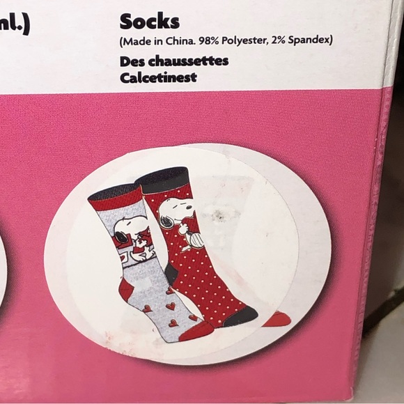 💖NWT💖 Peanuts Snoopy Valentine Ceramic Mug & 2 Pairs Socks Gift Set in Box - Picture 7 of 8